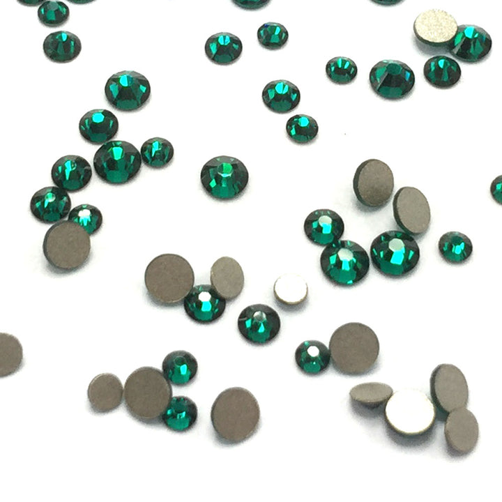 2058 &amp; 2088 Swarovski Flatback No Hotfix Mix Sizes, Emerald (205)